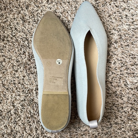Size 10 flats - Picture 2 of 4
